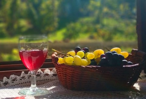 Mariniranje grozdje i vino Foto M Jablanov