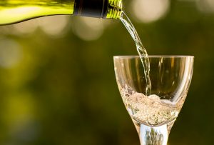 Mariniranje bottle wine by Pexels Pixabay