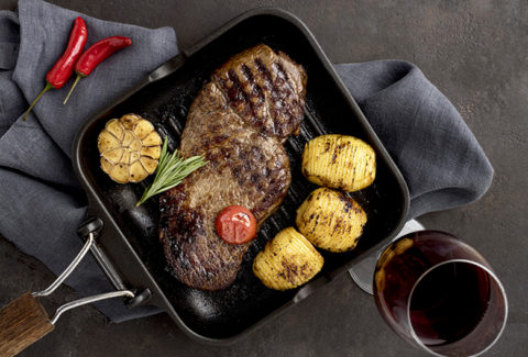 Mariniranje grilled-meat-with-vegetables-wine on Freepik