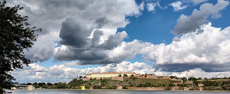 Oblaci nad Novim Sadom Foto Mariniranje