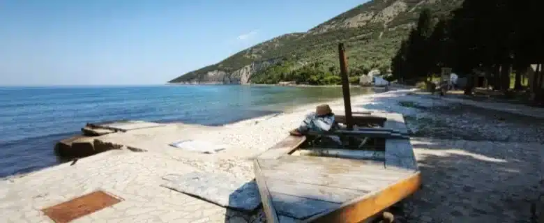 Valdanos kud olovi barka Foto Mariniranje