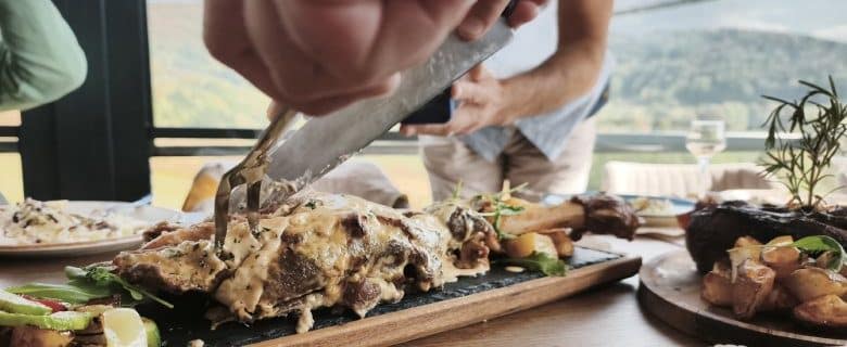 Restoran Divljakovac jagnjeca plecka Foto Mariniranje